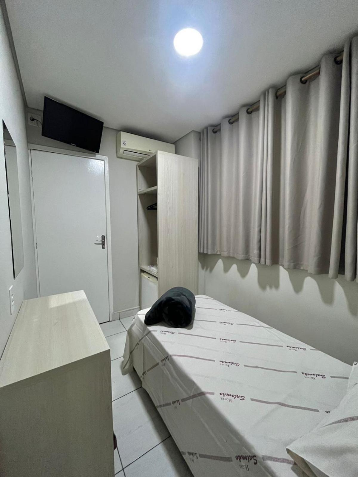 Hotel Salomao - Proximo A 25 De Marco, Bom Retiro, Bras E Rua Santa Efigenia, A 2 Minutos Do Mirante Sampa Sky E Pista De Skate Anhangabau São Paulo Luaran gambar