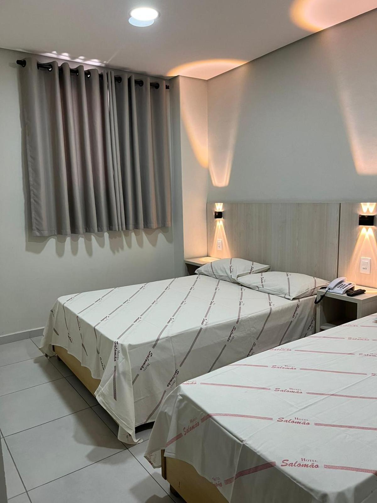 Hotel Salomao - Proximo A 25 De Marco, Bom Retiro, Bras E Rua Santa Efigenia, A 2 Minutos Do Mirante Sampa Sky E Pista De Skate Anhangabau São Paulo Luaran gambar