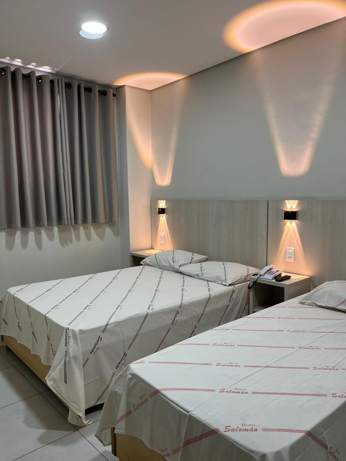 Hotel Salomao - Proximo A 25 De Marco, Bom Retiro, Bras E Rua Santa Efigenia, A 2 Minutos Do Mirante Sampa Sky E Pista De Skate Anhangabau São Paulo Luaran gambar