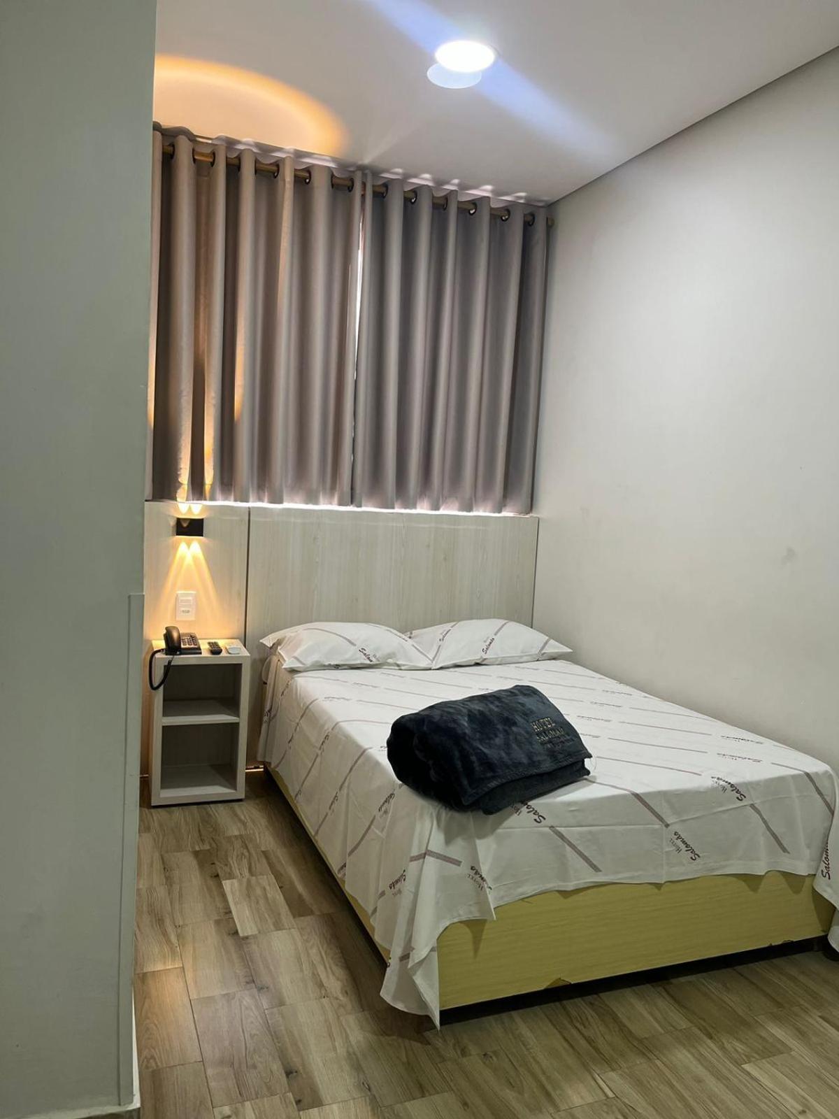 Hotel Salomao - Proximo A 25 De Marco, Bom Retiro, Bras E Rua Santa Efigenia, A 2 Minutos Do Mirante Sampa Sky E Pista De Skate Anhangabau São Paulo Luaran gambar