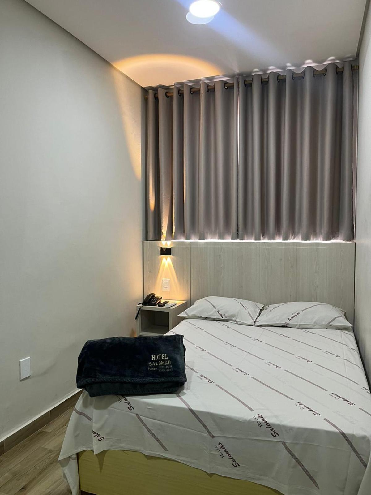 Hotel Salomao - Proximo A 25 De Marco, Bom Retiro, Bras E Rua Santa Efigenia, A 2 Minutos Do Mirante Sampa Sky E Pista De Skate Anhangabau São Paulo Luaran gambar