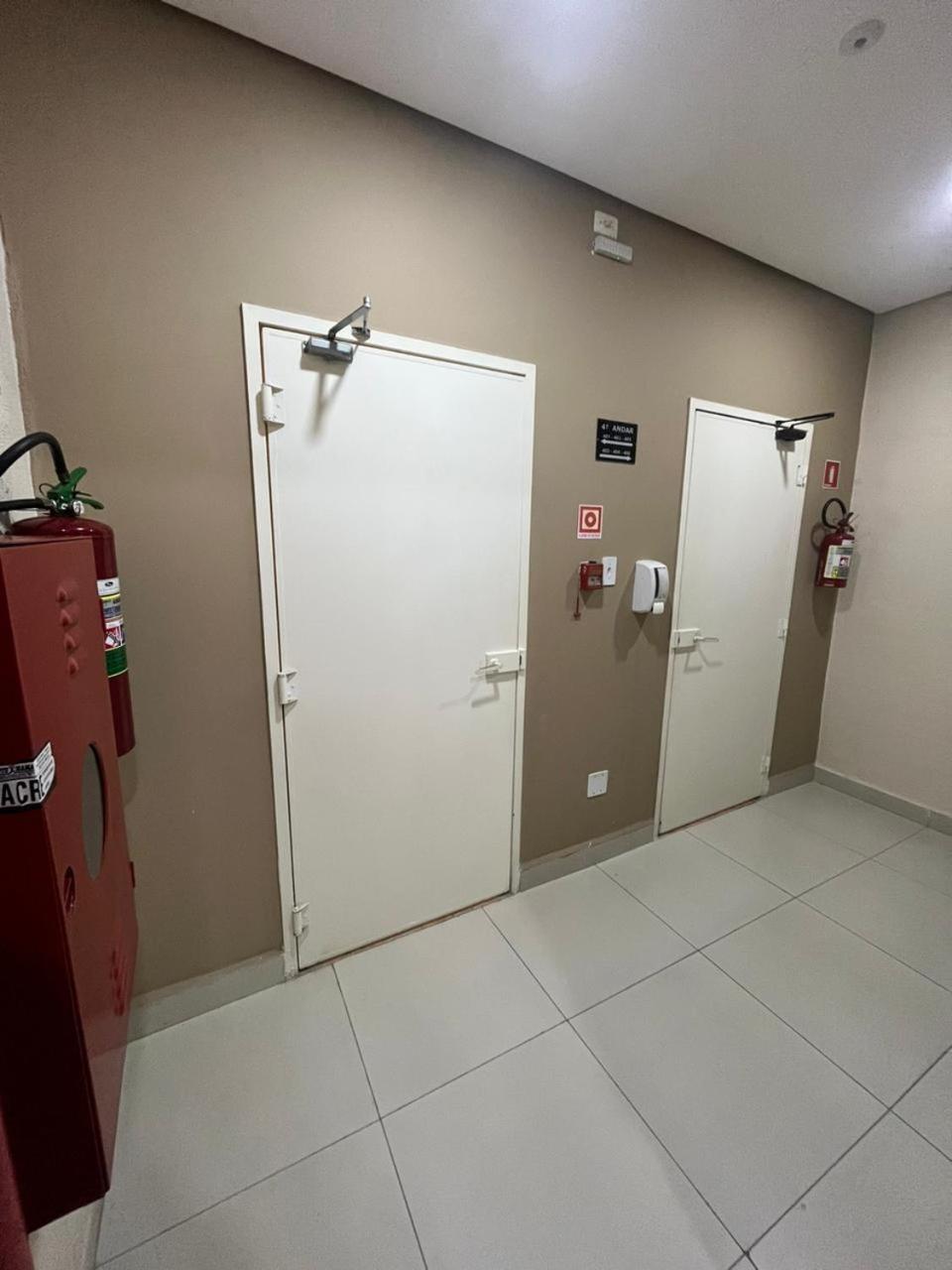 Hotel Salomao - Proximo A 25 De Marco, Bom Retiro, Bras E Rua Santa Efigenia, A 2 Minutos Do Mirante Sampa Sky E Pista De Skate Anhangabau São Paulo Luaran gambar