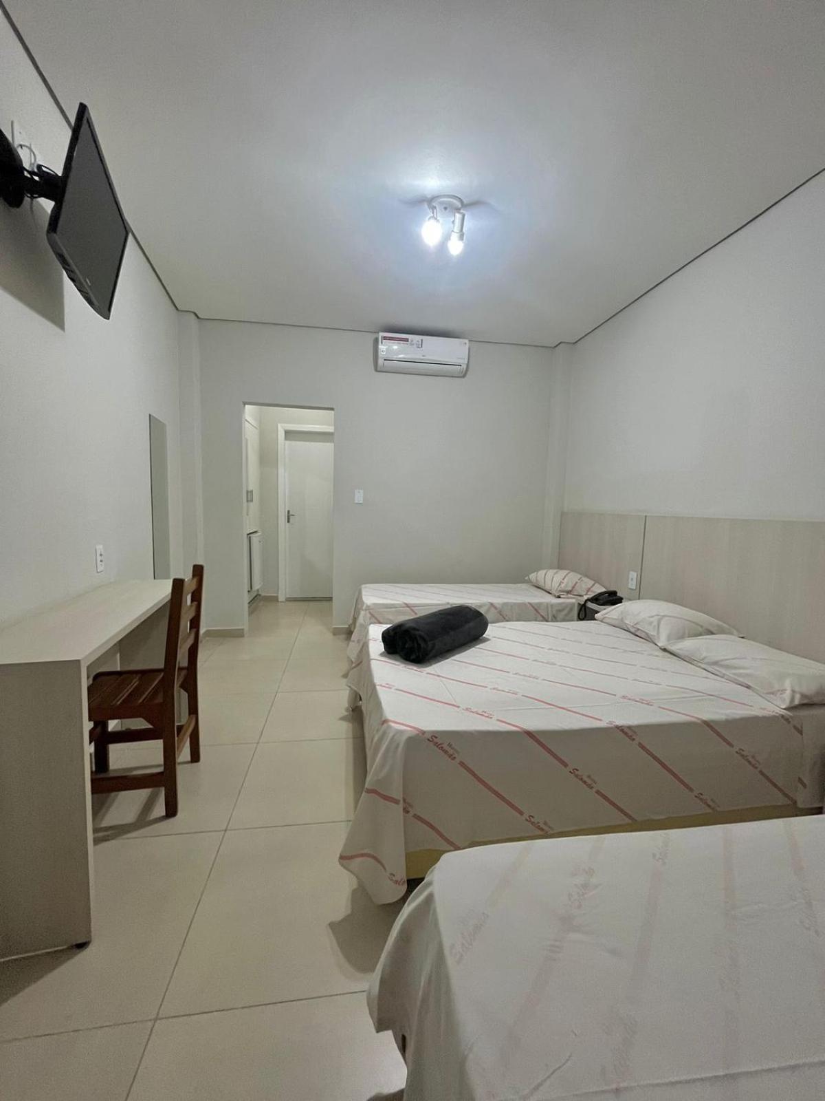 Hotel Salomao - Proximo A 25 De Marco, Bom Retiro, Bras E Rua Santa Efigenia, A 2 Minutos Do Mirante Sampa Sky E Pista De Skate Anhangabau São Paulo Luaran gambar